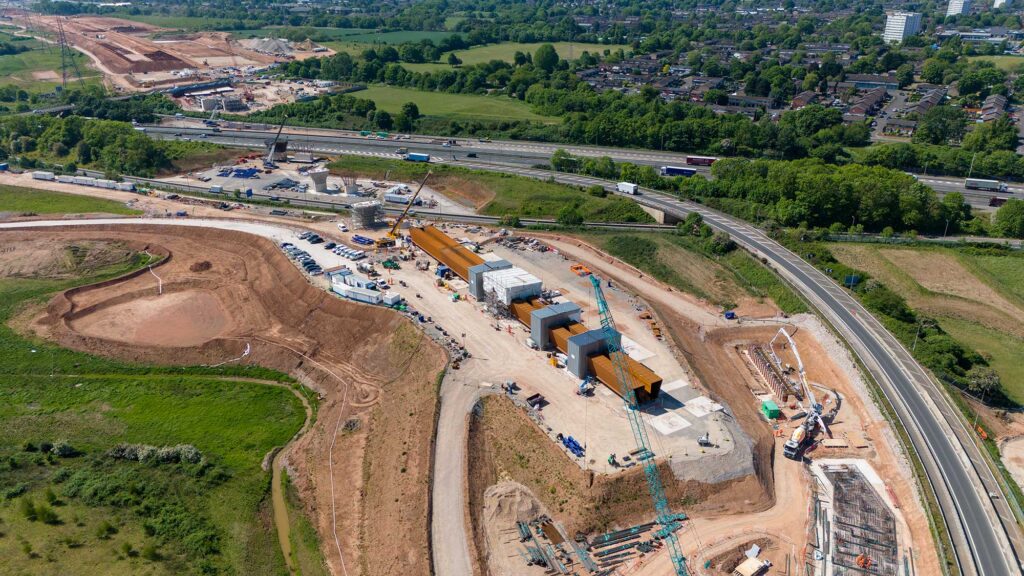 HS2 M6 Viaduct Construction: Multi-Stage Sliding Technique Minimizes Motorway Disruption 1 HS2 M6 Viaduct Construction: Multi-Stage Sliding Technique Minimizes Motorway Disruption Automotive & Transport