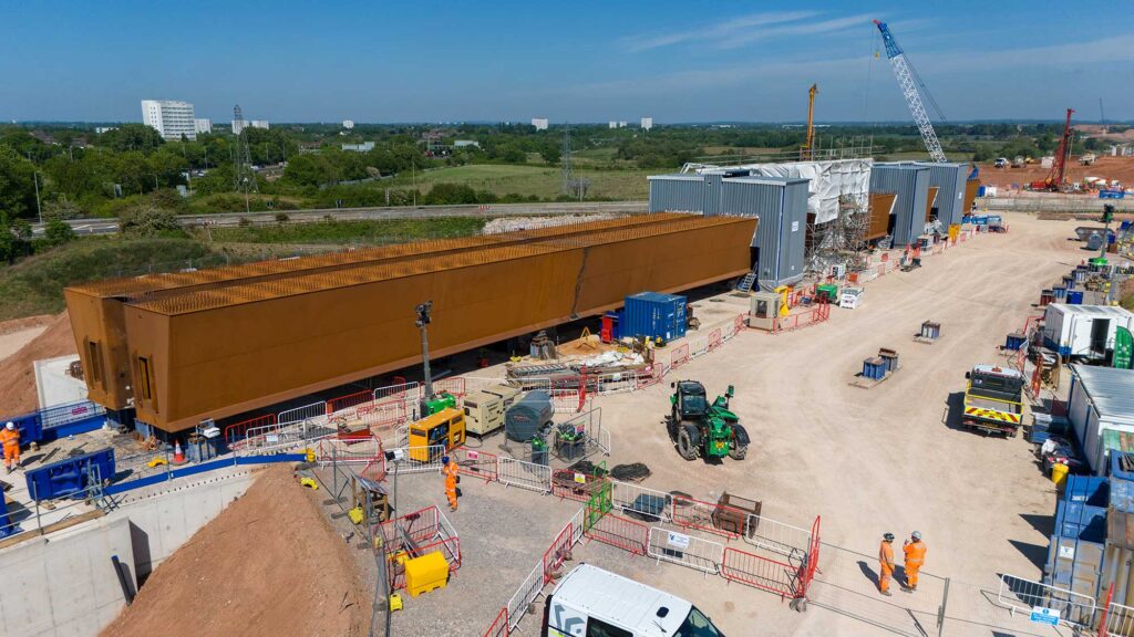 HS2 M6 Viaduct Construction: Multi-Stage Sliding Technique Minimizes Motorway Disruption 3 HS2 M6 Viaduct Construction: Multi-Stage Sliding Technique Minimizes Motorway Disruption Automotive & Transport